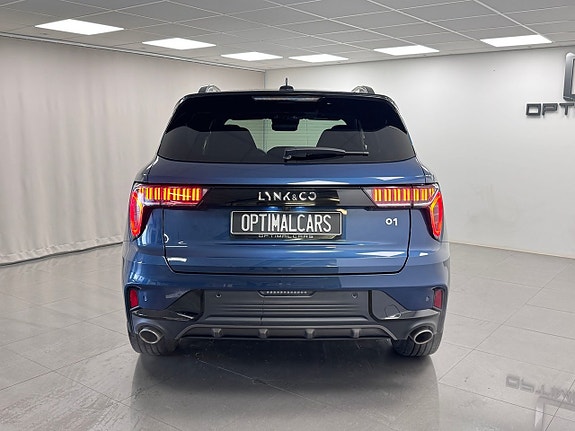 Lynk & Co 01 17 of 18