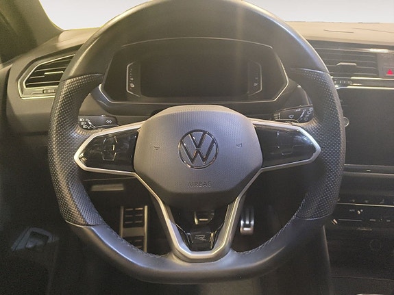 Volkswagen Tiguan 13 of 26