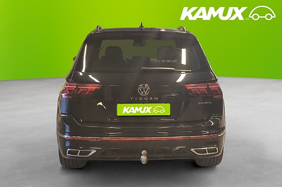 Volkswagen Tiguan 5 of 5