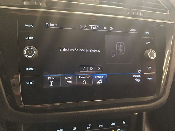 Volkswagen Tiguan 17 of 26