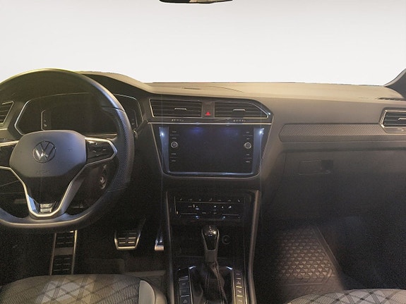 Volkswagen Tiguan 11 of 26