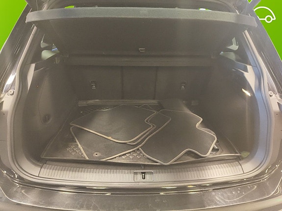 Volkswagen Tiguan 16 of 26