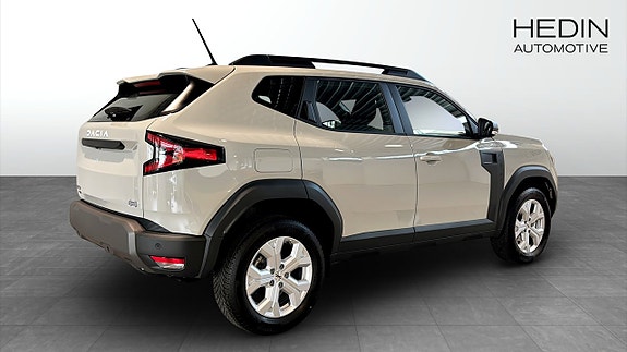 Dacia Duster 2 of 5