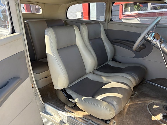 Ford Model 40 10 of 11