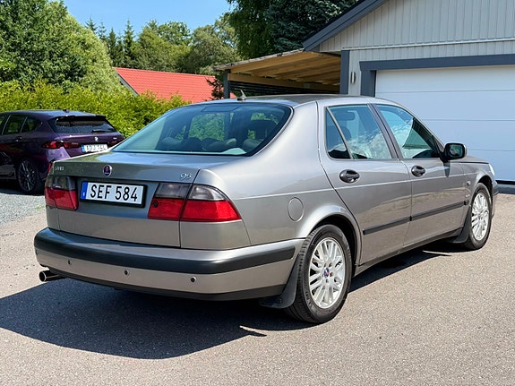 Saab 9-5 4 of 5