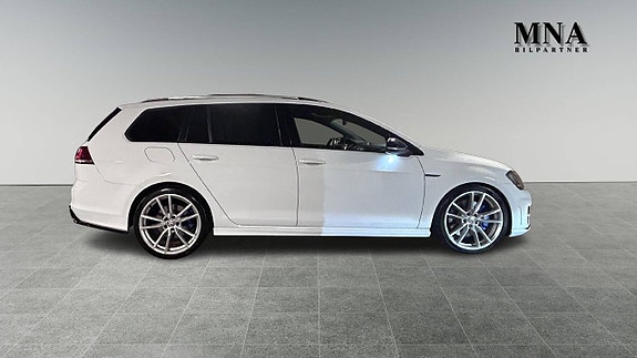 Volkswagen Golf VII 6 of 17