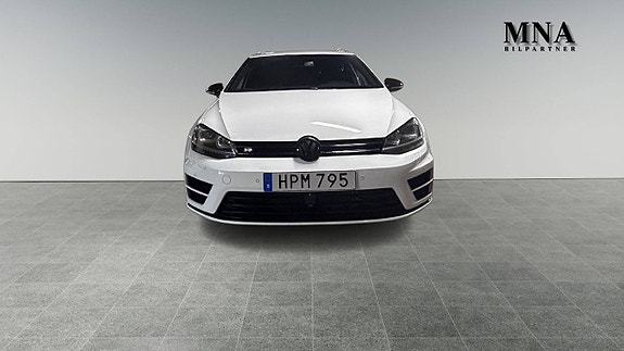Volkswagen Golf VII 8 of 17