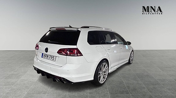 Volkswagen Golf VII 5 of 17