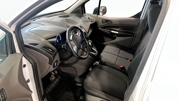 Ford Transit Connect 4 of 9