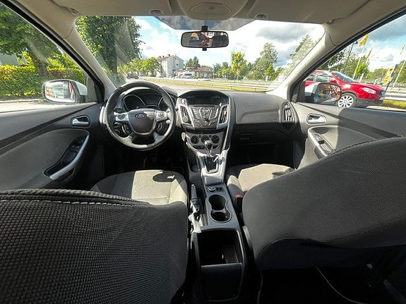 Ford Focus 9 of 11
