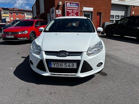 Ford Focus 2 of 5