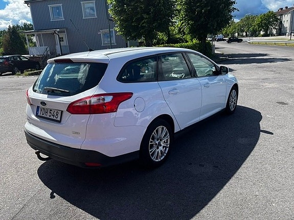 Ford Focus 5 of 5