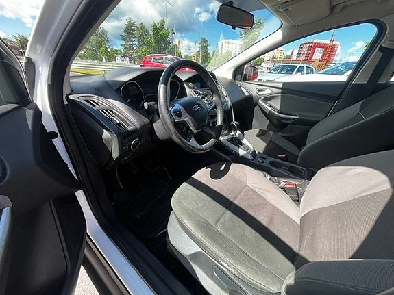 Ford Focus 8 of 11