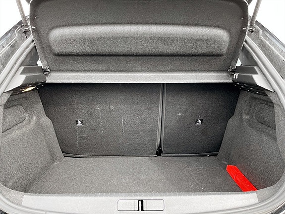 Peugeot 208 15 of 15