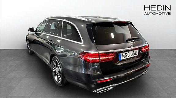 Mercedes-Benz E220 d 4 of 5