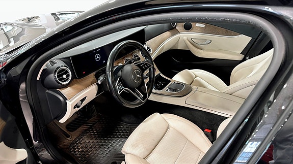 Mercedes-Benz E220 d 7 of 9