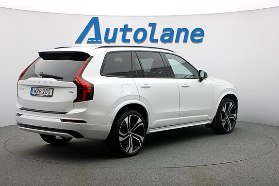 Volvo XC90 5 of 30