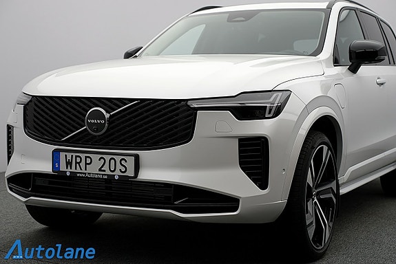 Volvo XC90 12 of 30