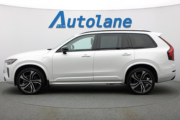 Volvo XC90 8 of 30