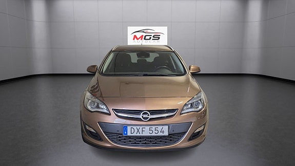 Opel Astra 8 of 30