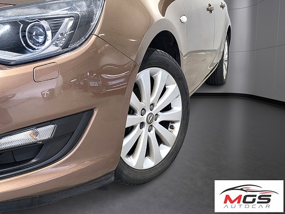 Opel Astra 9 of 30