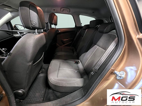 Opel Astra 15 of 30