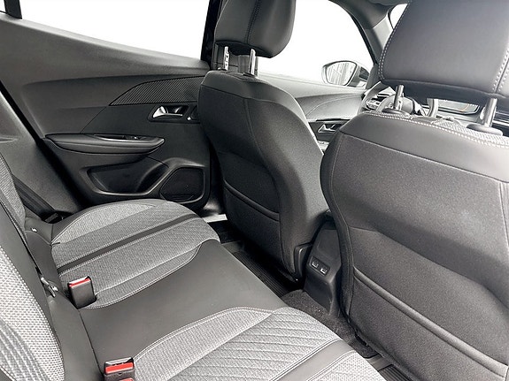 Peugeot 2008 12 of 15
