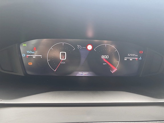 Peugeot 2008 8 of 15