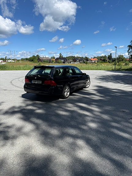 Saab 9-5 2 of 5