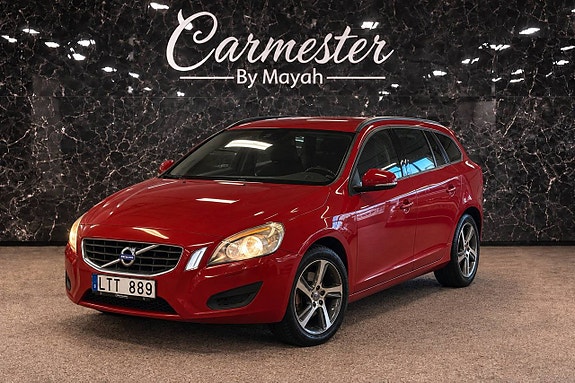 Volvo V60 2 of 15