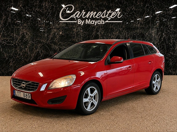 Volvo V60 2 of 5