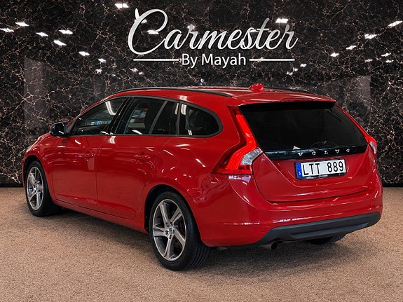 Volvo V60 3 of 15