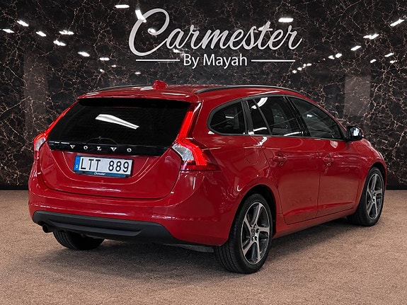 Volvo V60 4 of 15