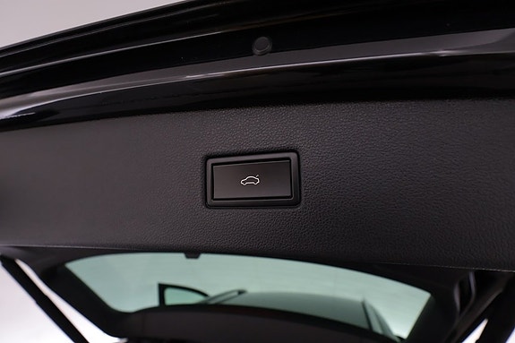 Volkswagen Tiguan 19 of 23