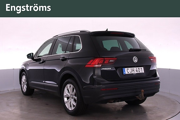 Volkswagen Tiguan 4 of 23