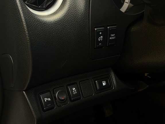 Nissan Navara 18 of 27