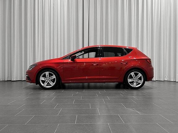 Seat Leon 2 of 5
