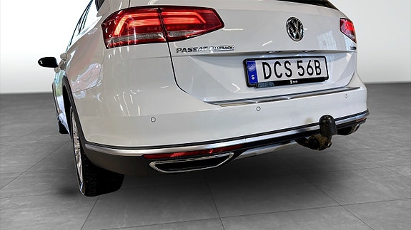 Volkswagen Passat Alltrack 14 of 20
