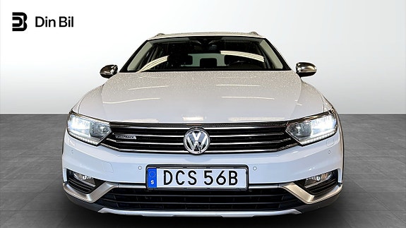 Volkswagen Passat Alltrack 4 of 20