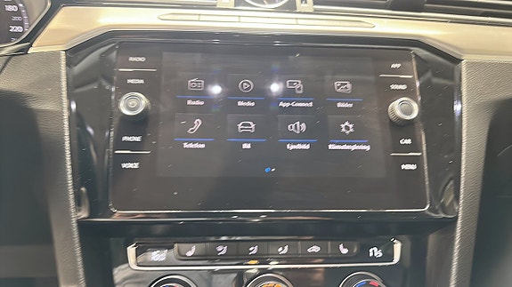 Volkswagen Passat Alltrack 9 of 20