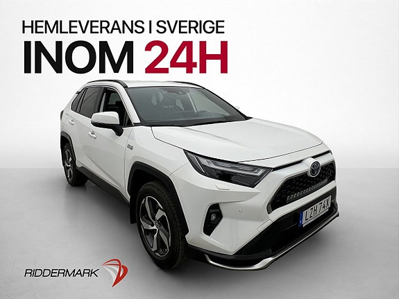 Toyota RAV4 Plug-in Hybrid 3 of 5