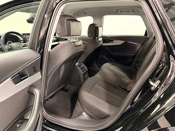 Audi A4 13 of 30