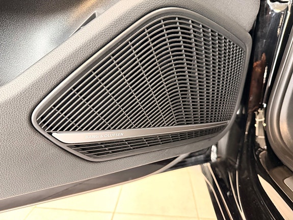 Audi A4 11 of 30