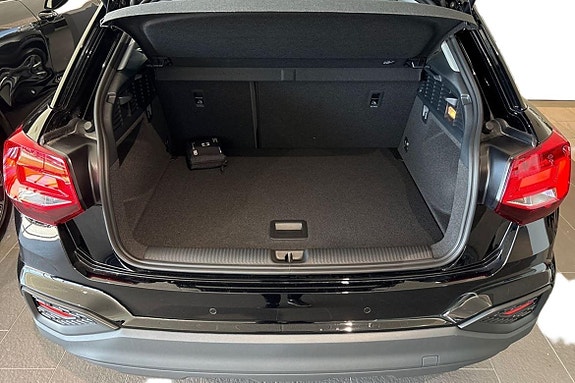 Audi Q2 10 of 21