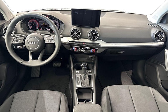 Audi Q2 16 of 21