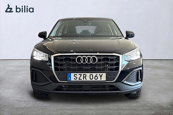 Audi Q2 8 of 21