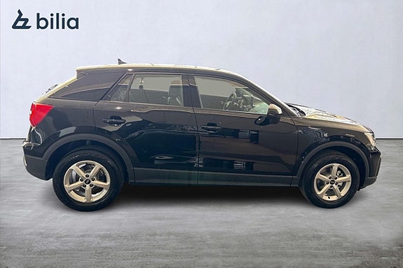 Audi Q2 6 of 21