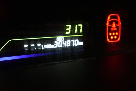 Toyota Prius+ 10 of 16