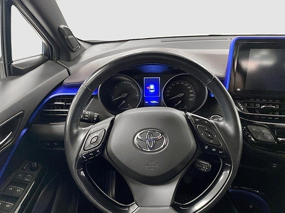 Toyota C-HR 8 of 14
