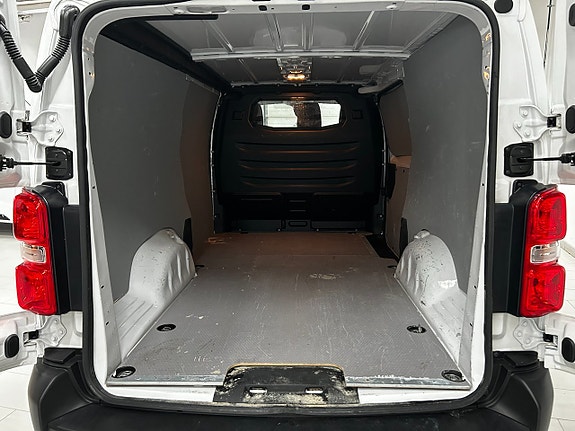 Opel Vivaro 5 of 5